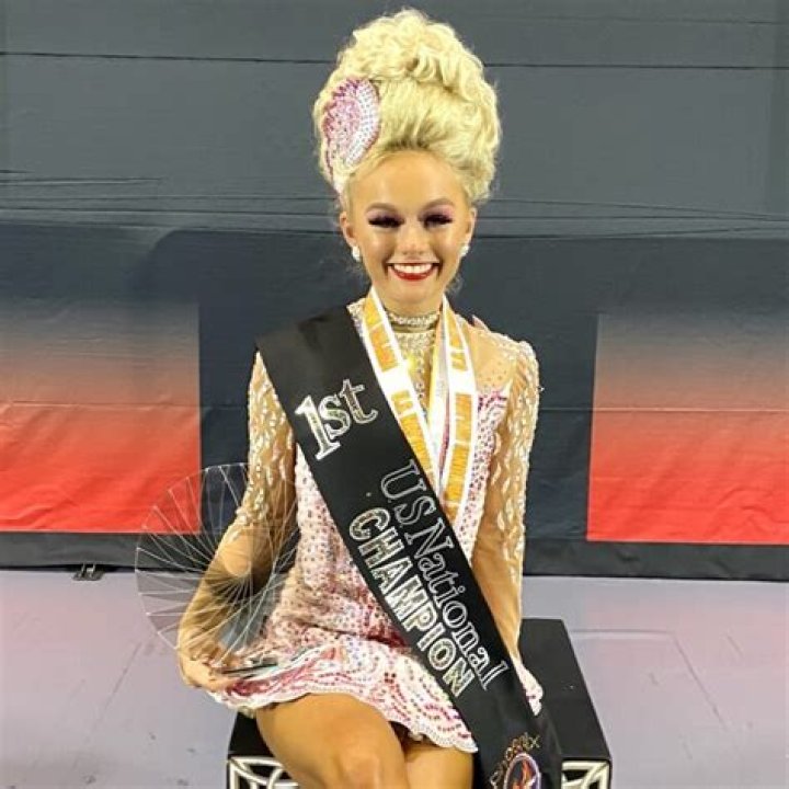 
Lyndsey Windham Height, Weight, Net Worth, Age, Birthday, Wikipedia, Who, Nationality, Biography 