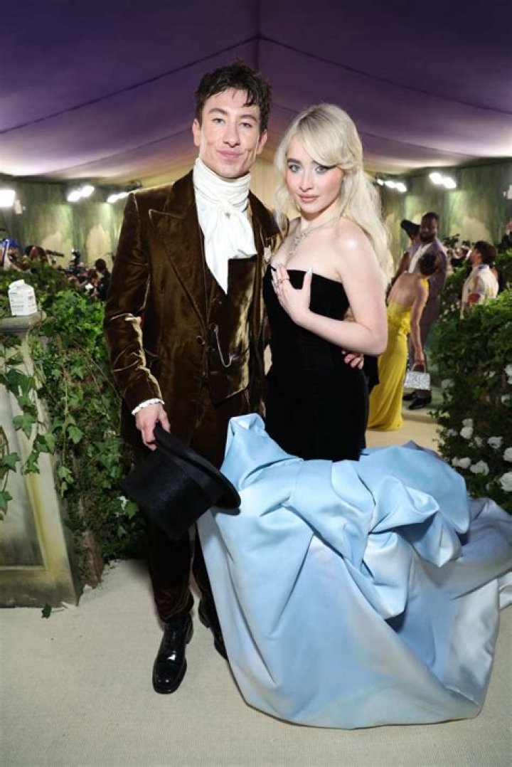 Sabrina Carpenter Boyfriend Now Revealed- Who Is She Dating In 2022?
